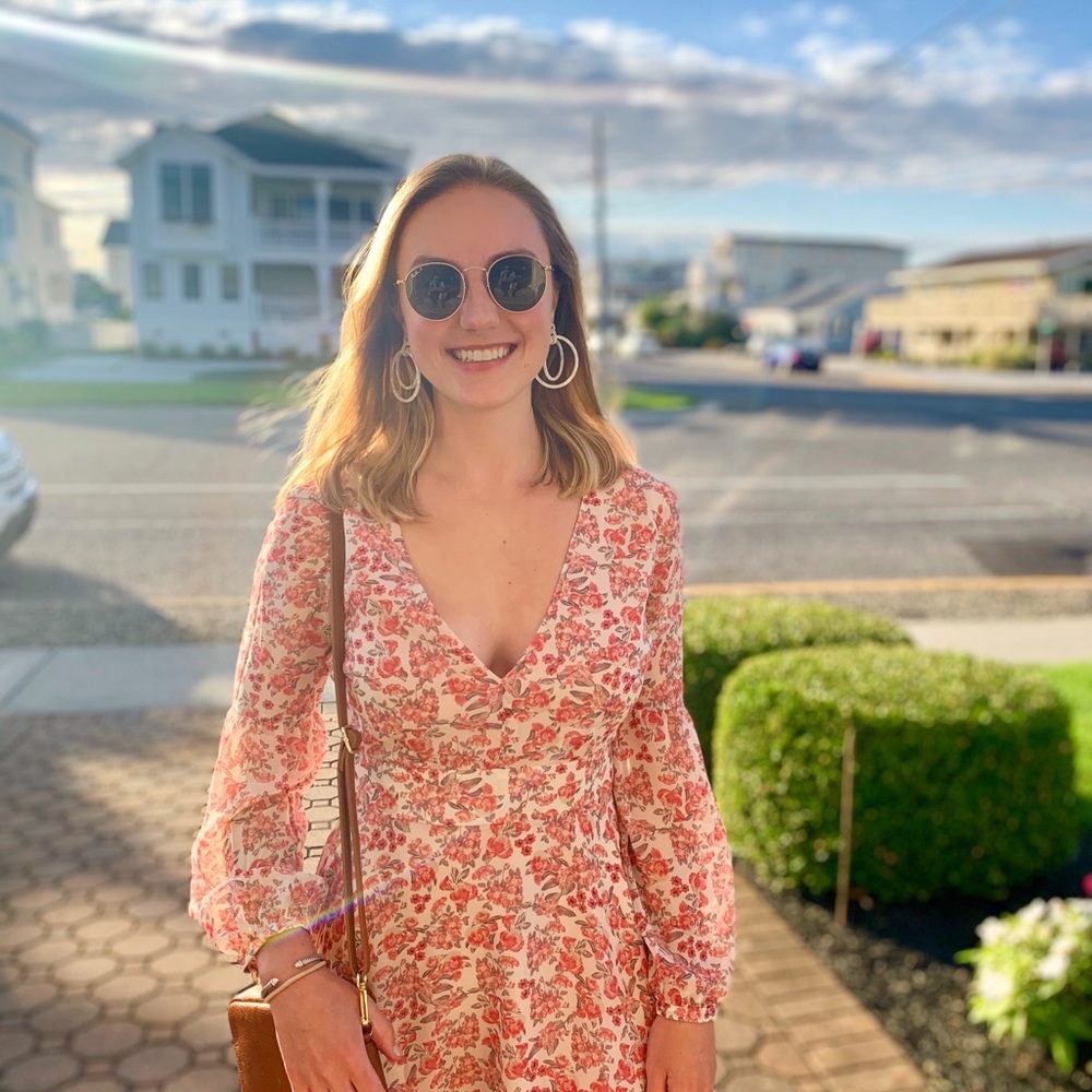 Meet your Posher, Julia